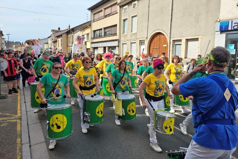Néo Samba é Vida batucada Neuves-Maisons Nancy Lorraine percussions brésiliennes