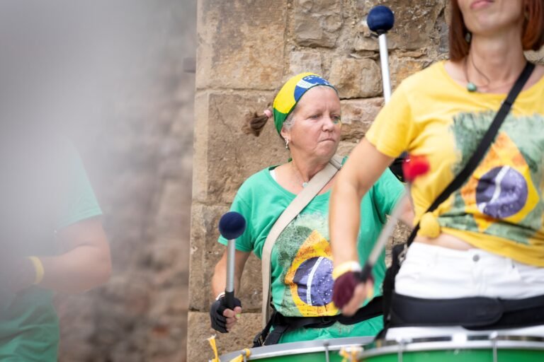 Néo Samba é Vida batucada Neuves-Maisons Nancy Lorraine percussions brésiliennes